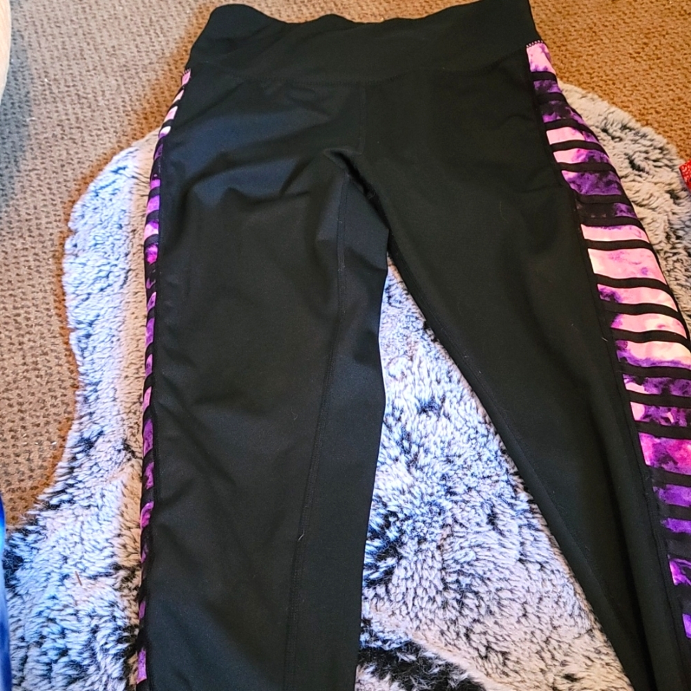 Exercise leggings